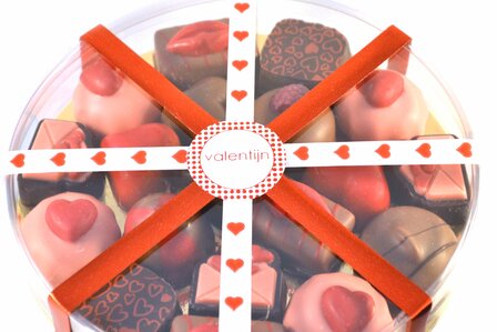 Kado Valentijn chocolade bonbons hartjes